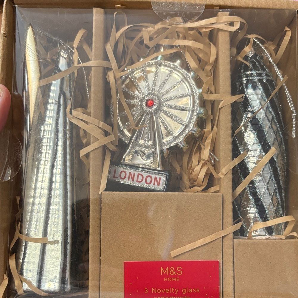 NWT Mark and Spencer Home London Novelty Glass Set of 3 ornaments
